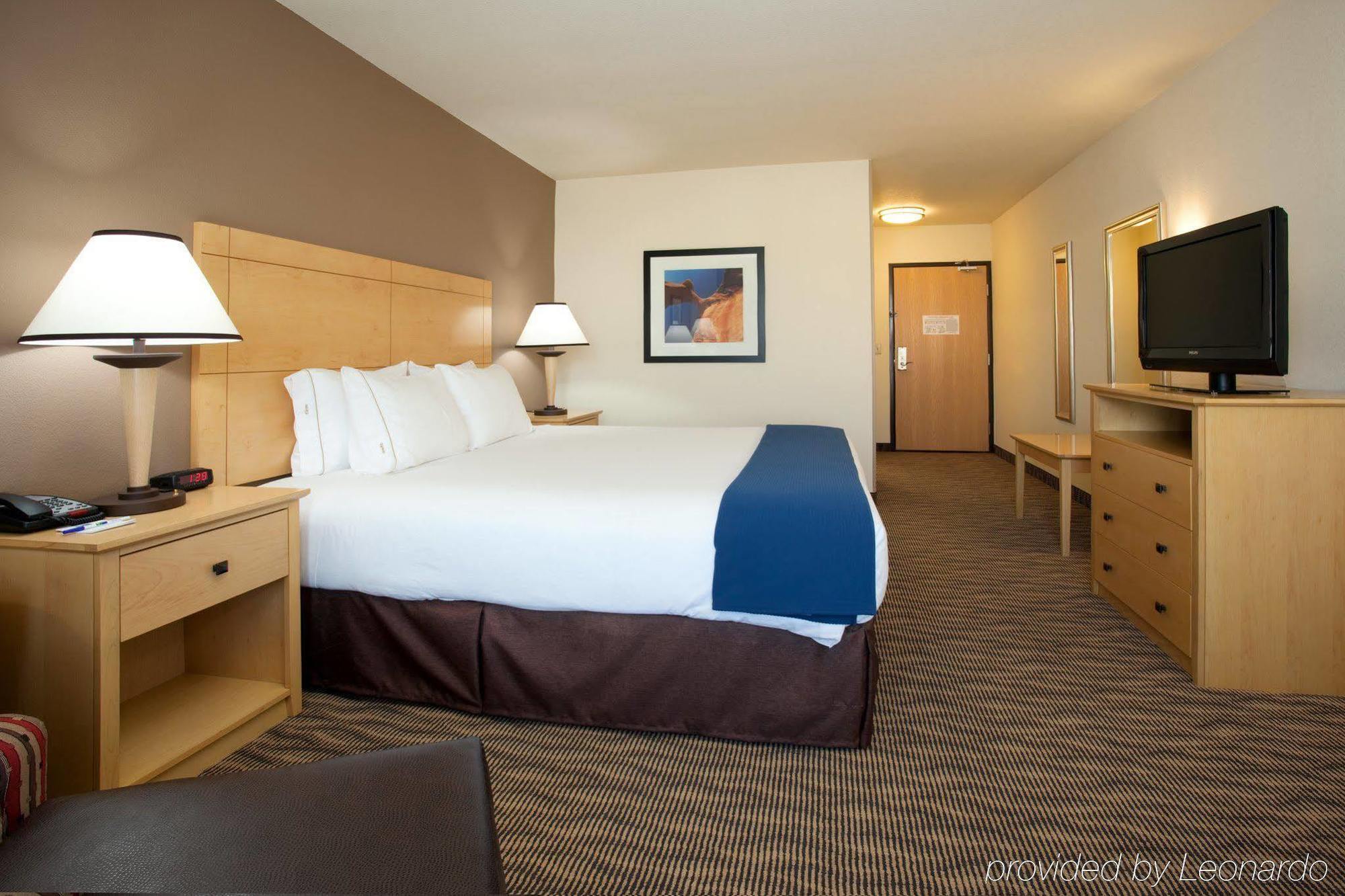Holiday Inn Express West Valley City, An Ihg Hotel Habitación foto